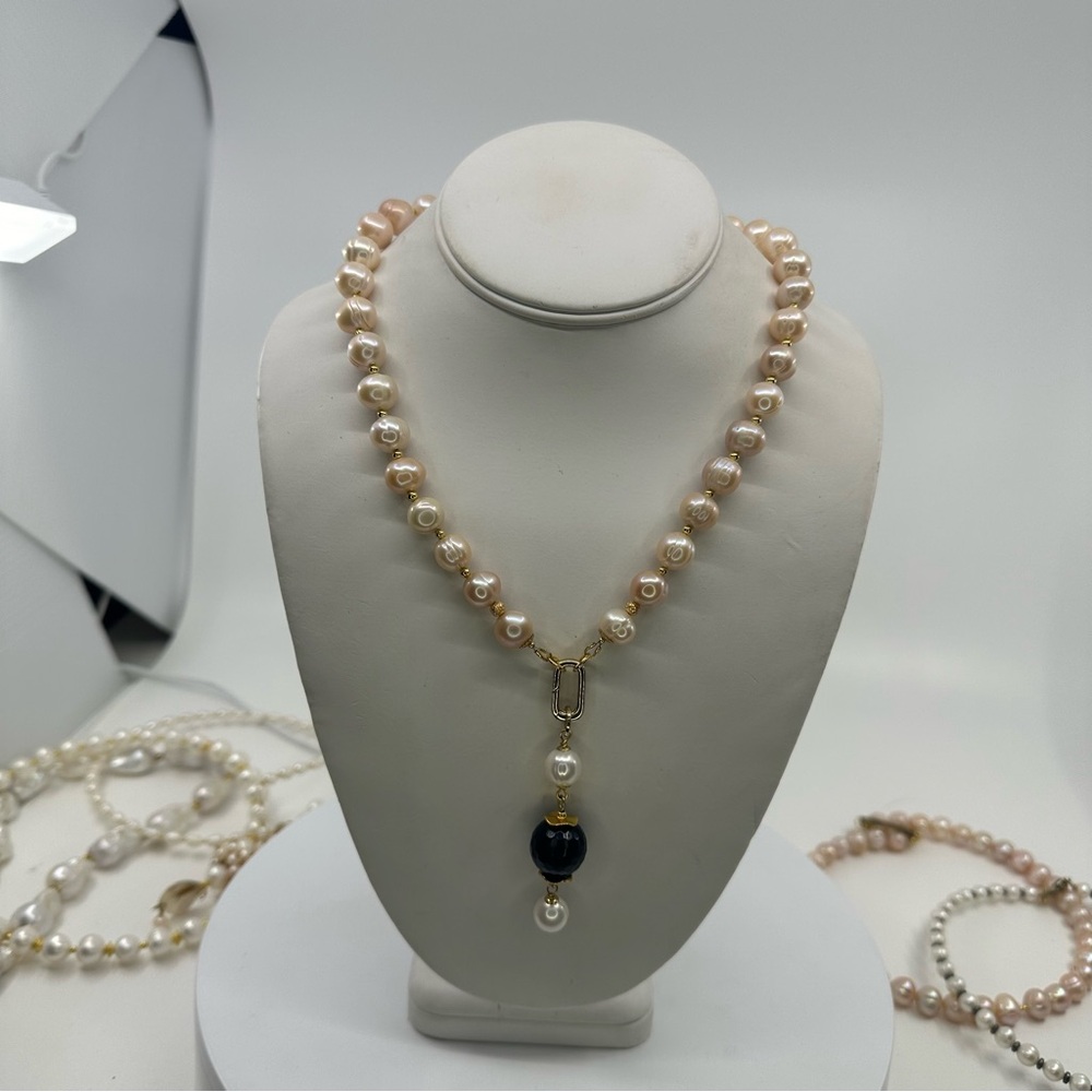 N005 Pink Pearl Necklace with Detachable Pendant